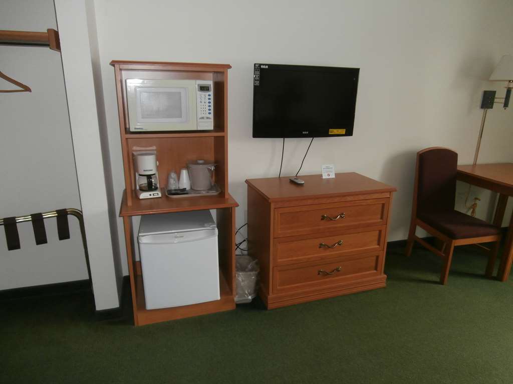 Americas Best Value Inn Annandale Номер фото