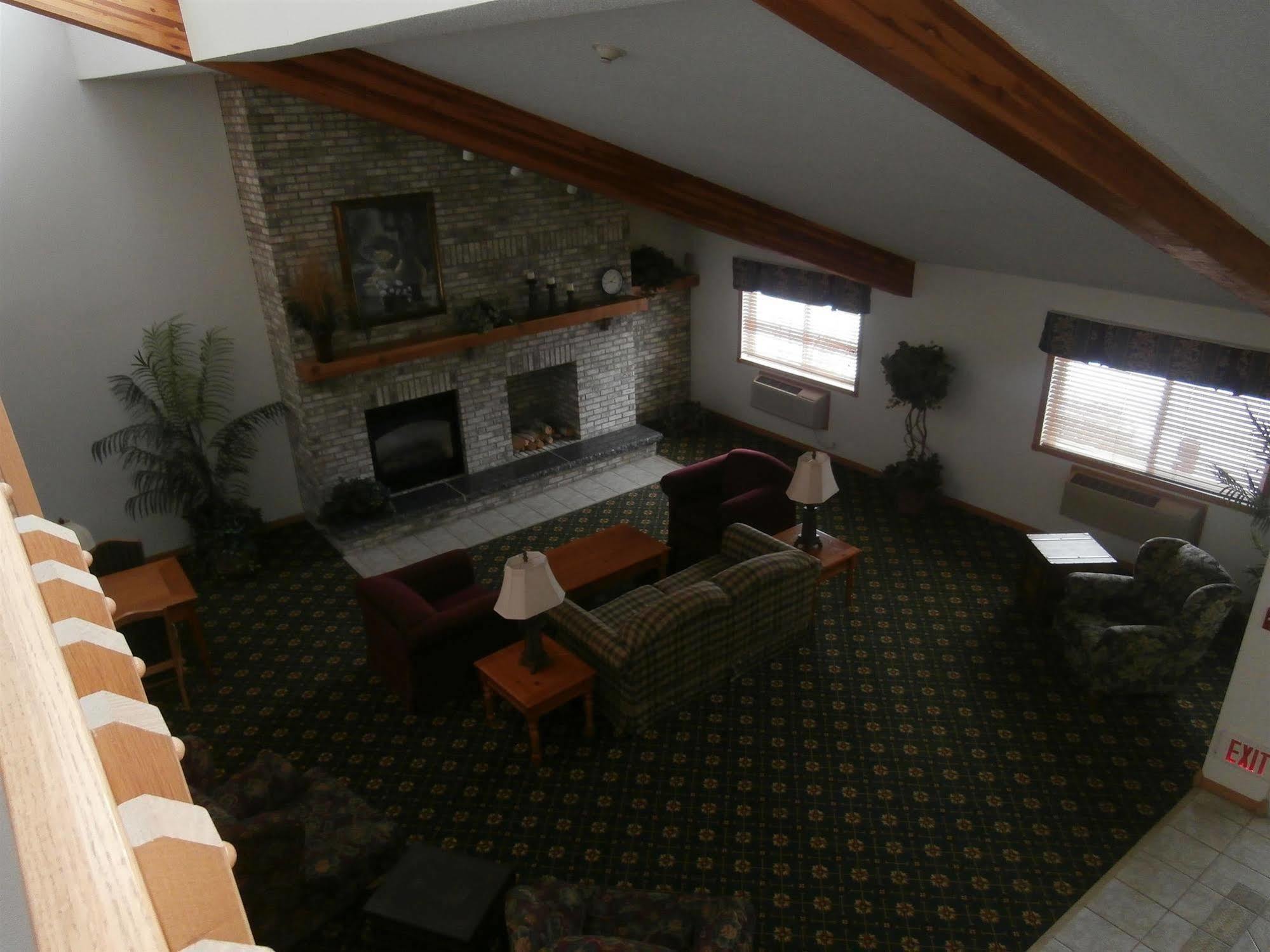 Americas Best Value Inn Annandale Экстерьер фото