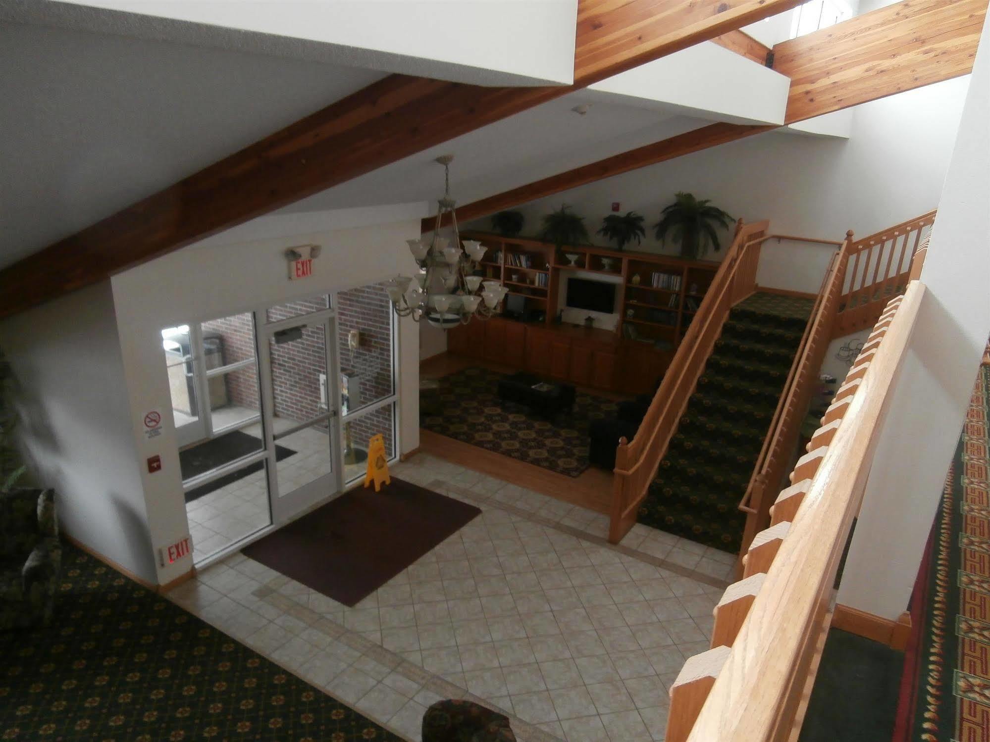 Americas Best Value Inn Annandale Экстерьер фото